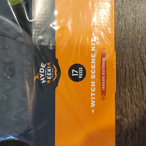 🧙‍♀ Halloween Hyde and Eek 17Pcs Witch Scene Kit Indoor/Outdoor - New - Picture 2 of 6